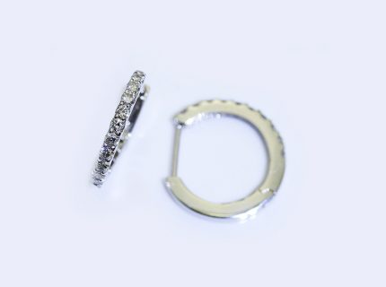 複数のジュエリーを2ヶ月かけて1点ずつリフォーム 今のライフスタイルに合わせてそれぞれをリフォーム