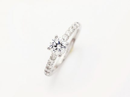 母の婚約リングを譲り受けて自分の婚約リングへ